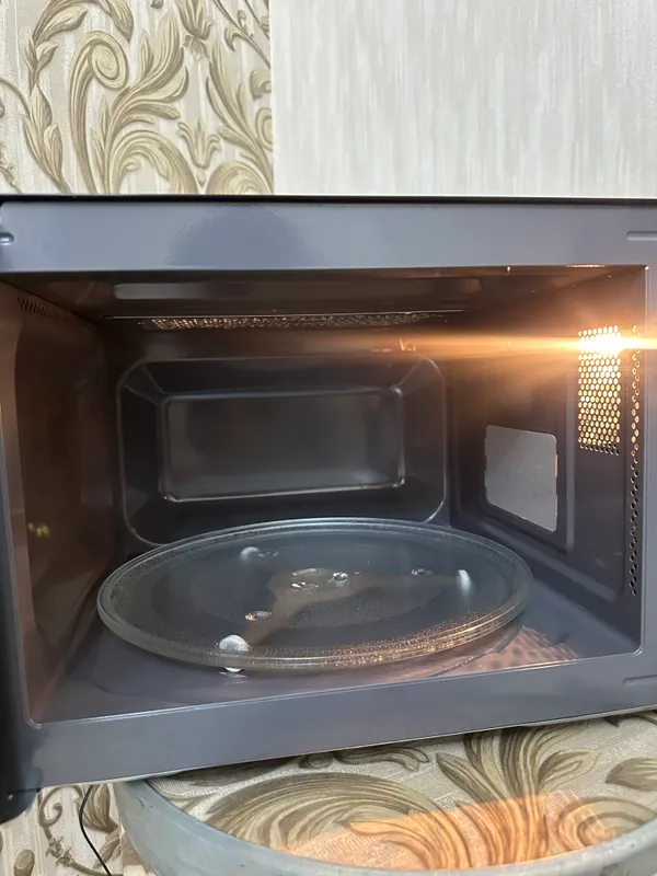 Avangard Mikrovolnovka yangi 6