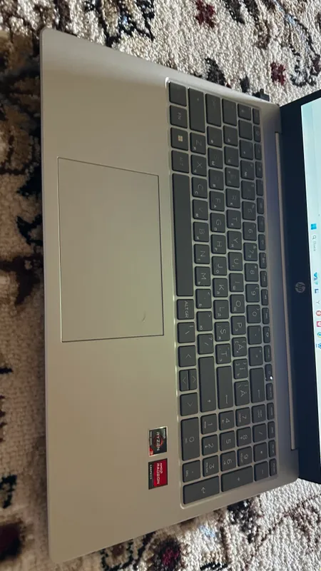 HP laptop 15 — фото 1