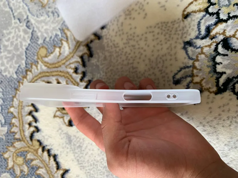 iPhone 16 Pro uchun g‘ilof 3 iPhone 16 Pro uchun g‘ilof 3