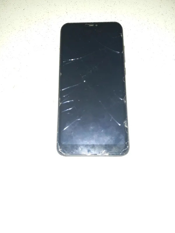 Redmi 6 Pro sensor yomon ishlaydi, ehtiyot qismga bo‘ladi 1