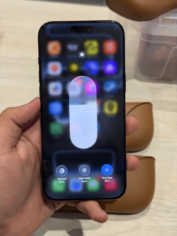 Iphone 17 pro max 1599$ qora limited edition 6