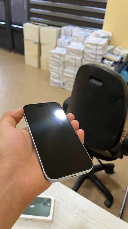 iPhone 15 128/79 3