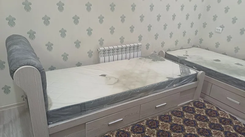 Мебель бир кишилик 2 та кровать сотилади. 1