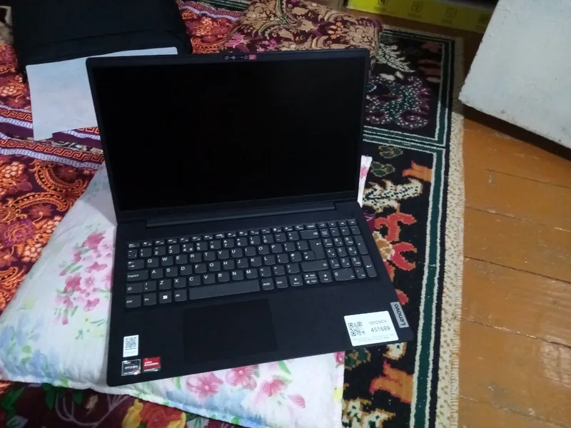 lenovo Ryzen 5