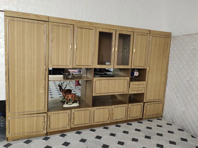 Продаётся мебельная стенка