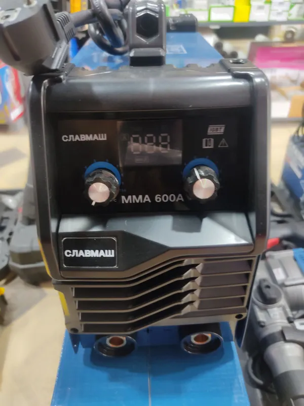 Svarka aparat 600ampirli yangi 900.000 min 1