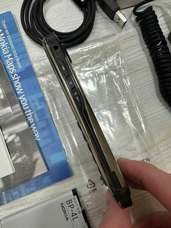 Nokia E71, оригинал в отличном состоянии — фото 3