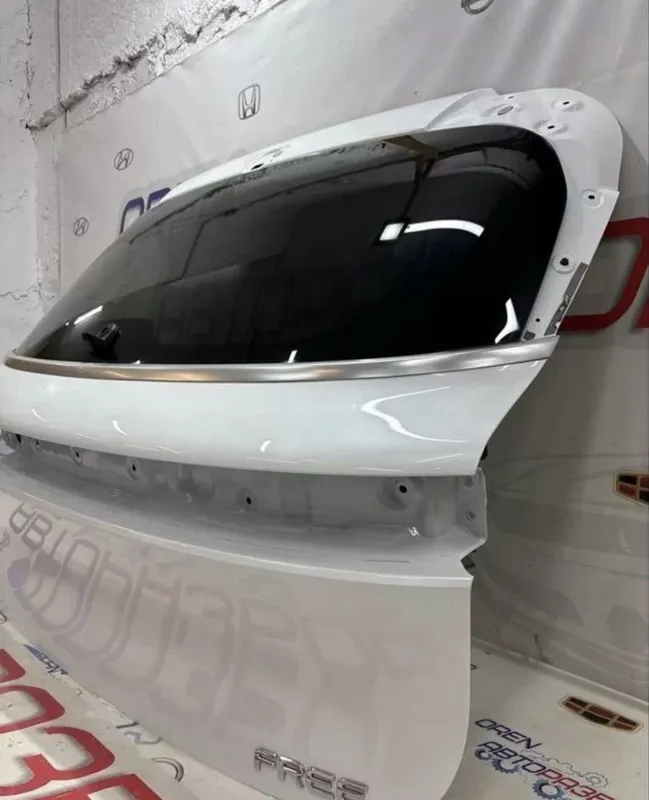 Крышка багажника Voyah Free 2023 3