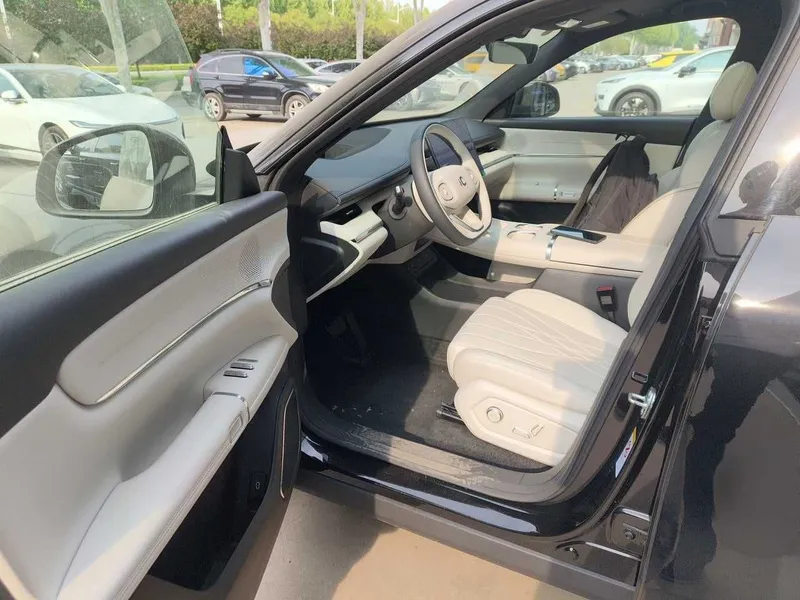 CHANGAN NEVO Q07 215 Prestige Edition — фото 8