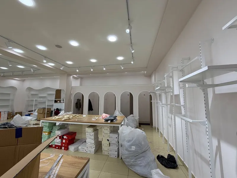 Срочно Аренда Showroom 1 линия Место с высокой проходимостью — фото 2