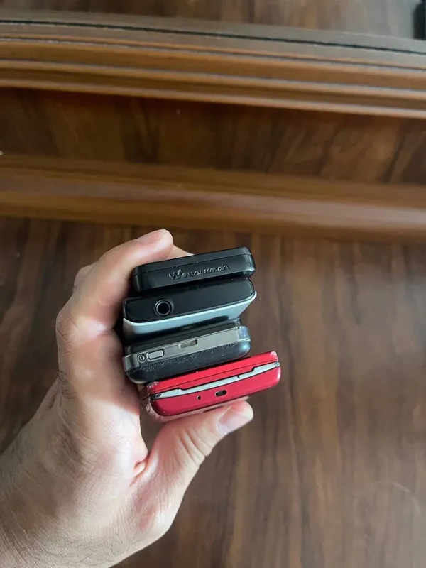 Продается телефон Sony Ericsson без имеи! imei yoq! 3 Продается телефон Sony Ericsson без имеи! imei yoq! 3