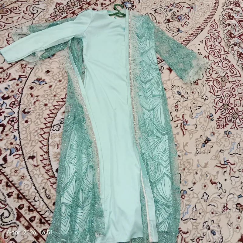 ozgina kiyilgan kiyimlar