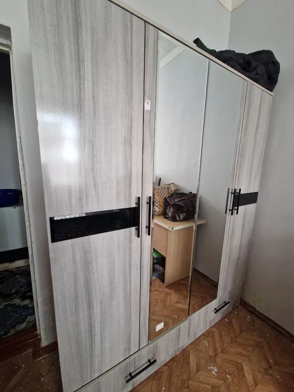 Seriy shkaf 1 Seriy shkaf 1