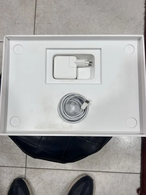 Macbook M1 sotiladi holati ideal bir qoʻl 3 Macbook M1 sotiladi holati ideal bir qoʻl 3
