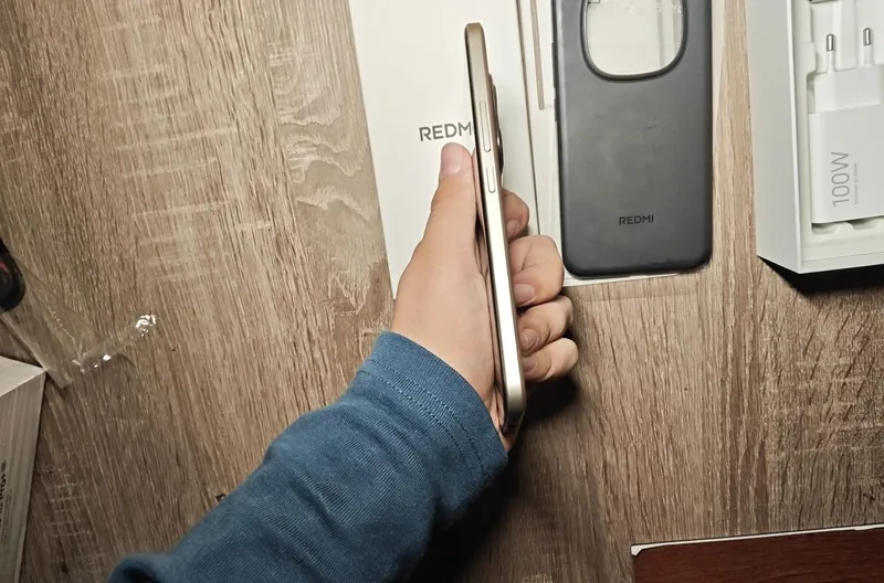 Продам смартфон REDMI note 15 pro+ 5g в идеальном состоянии 5