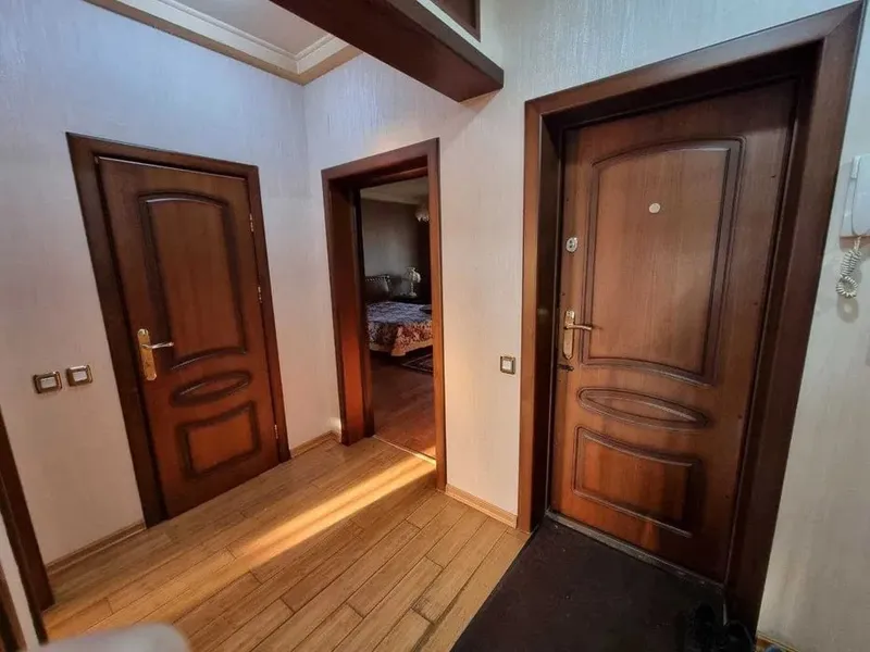 3-х комнатная метро Ойбек