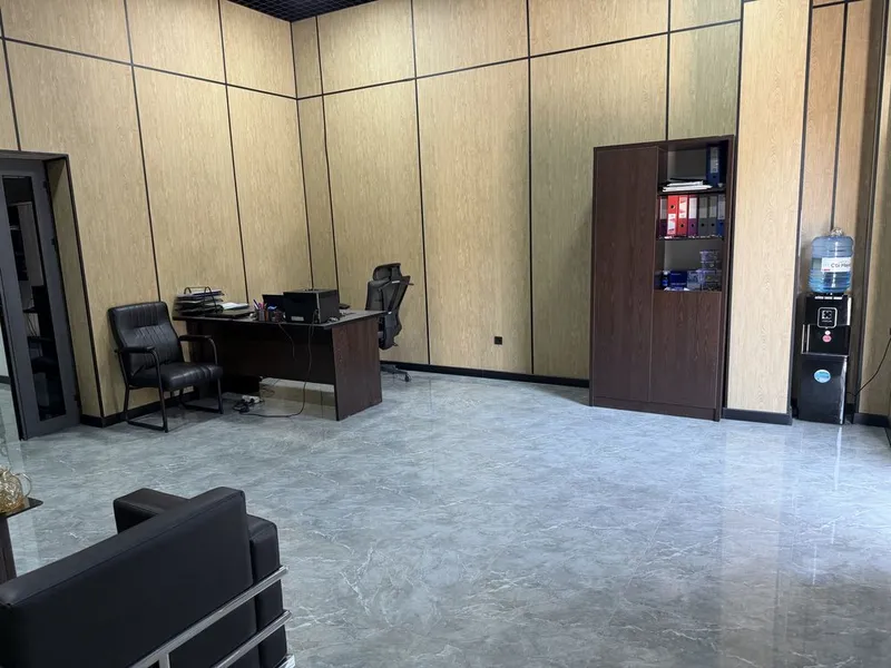 Nejeloy ofis qushbegida joylashgan 4 Nejeloy ofis qushbegida joylashgan 4