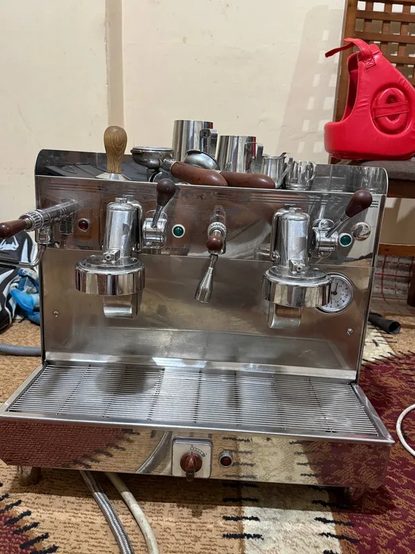 Coffee mashina Coffee machine 2