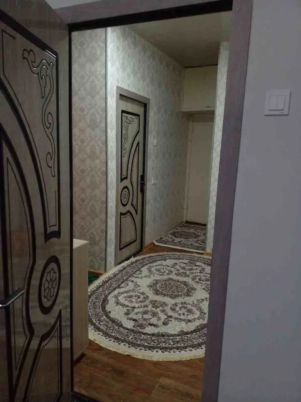 БЕЗ МАКЛЕР 2 xonali uy (КВАРТИРА) sotiladi