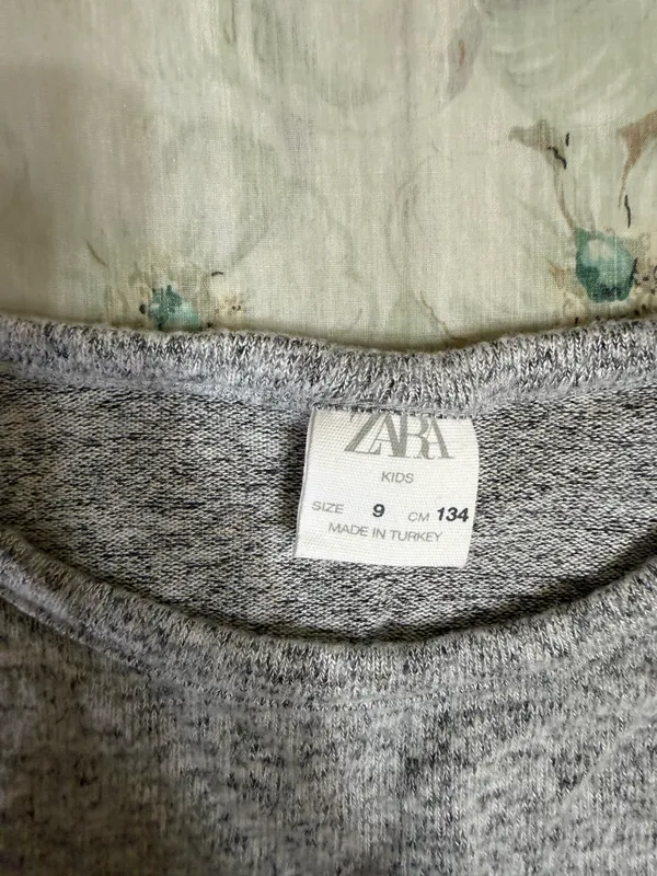 Кофточка Zara на 9 лет, рост 134 2 Кофточка Zara на 9 лет, рост 134 2
