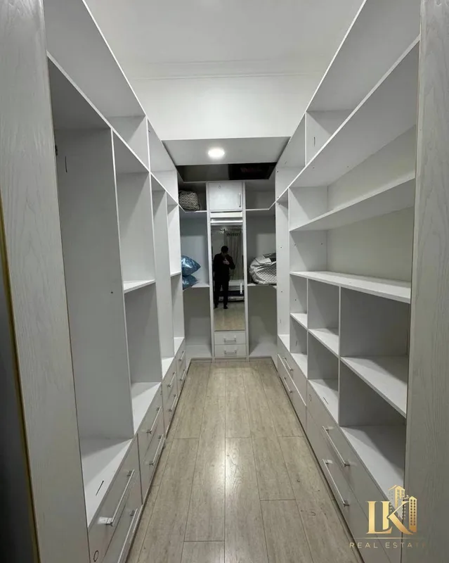 4-комнатная квартира в ЖК Jangox, 215 м², 2/8 этаж — фото 5