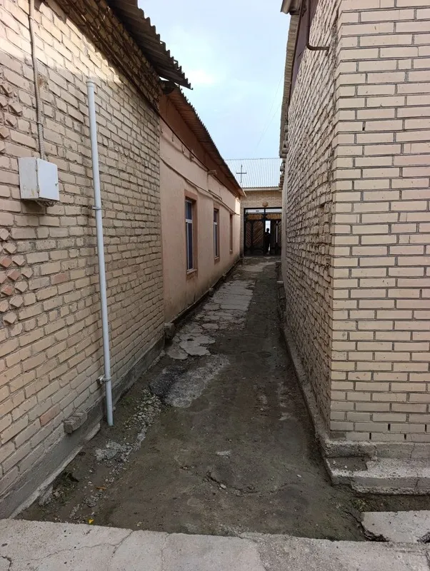 Участка ховли сотилади