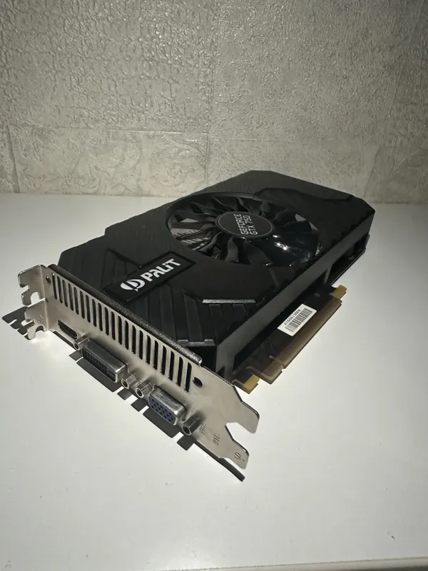 Видеокарта GTX 750 2