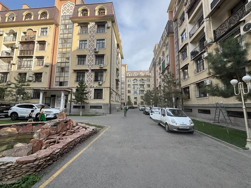 Шохсарой ресторан олдида новостройка 1