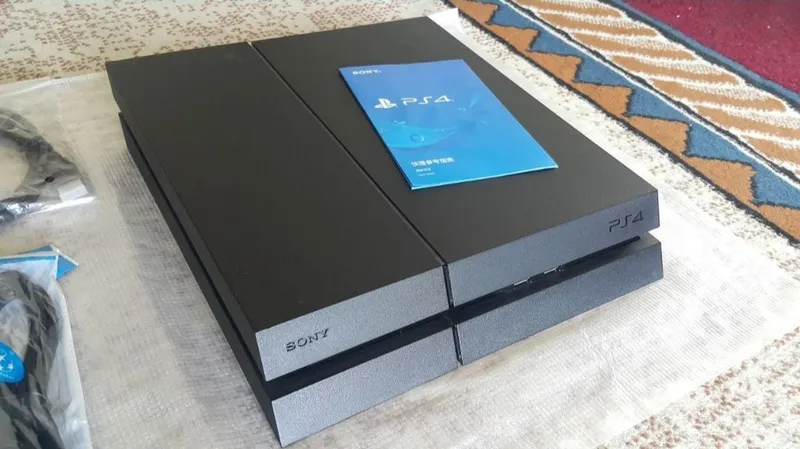 Play Station 4 500GB 3