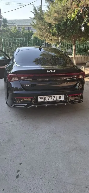 Kia K5 sotiladi holati alo darajada kraskasi tozza 2 Kia K5 sotiladi holati alo darajada kraskasi tozza 2