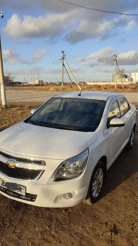 Avtomobil Cobalt satiladi jili 2024
