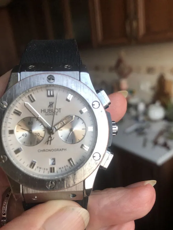 Часы HUBLOT наручные