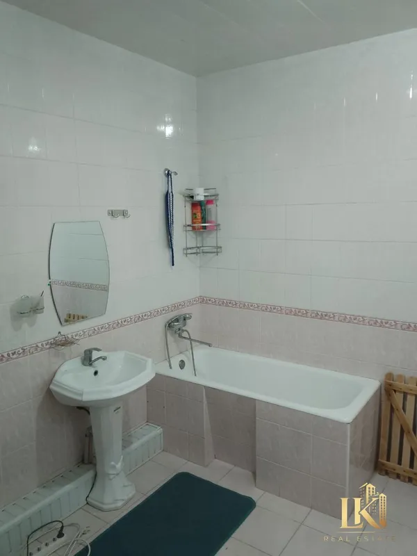 Продаётся 4-комнатная квартира, 153 м², Мирабадский район — фото 7