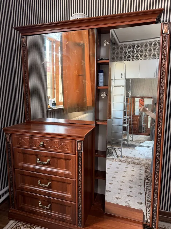 Mebel sotiladi eshigi uzulgan faqat 300ming Toshkent Ttz Qibrey