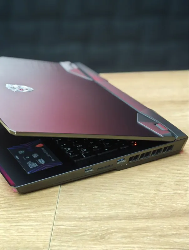 Note: Msi Raider Ge77 — фото 1