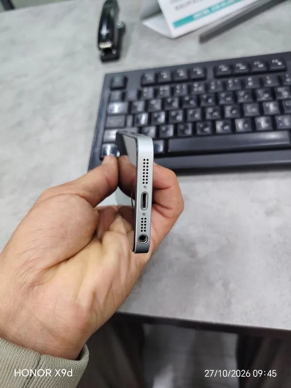 Iphone 5se 32 talik sotiladi 4