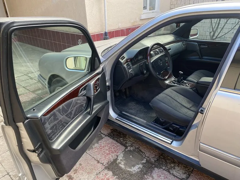 Продаётся Mers w210 5