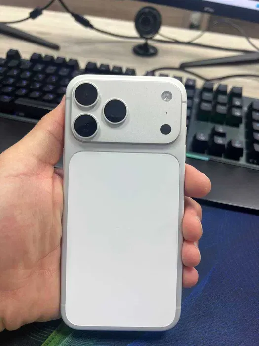 Iphone 17 pro max Sim + E-sim 2 Iphone 17 pro max Sim + E-sim 2