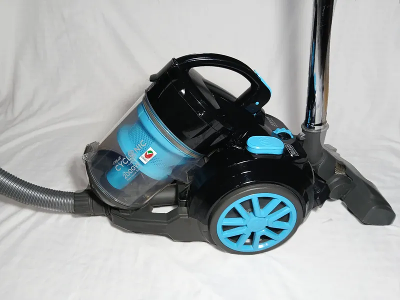 проводной пылесос BLACK+DECKER Multi Cyclon 2000W — фото 2