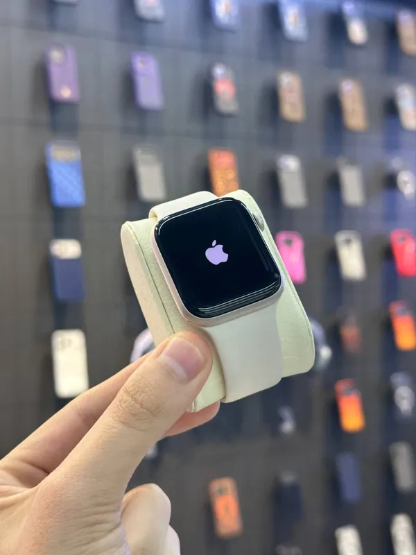 Apple Watch SE 3 44mm 1