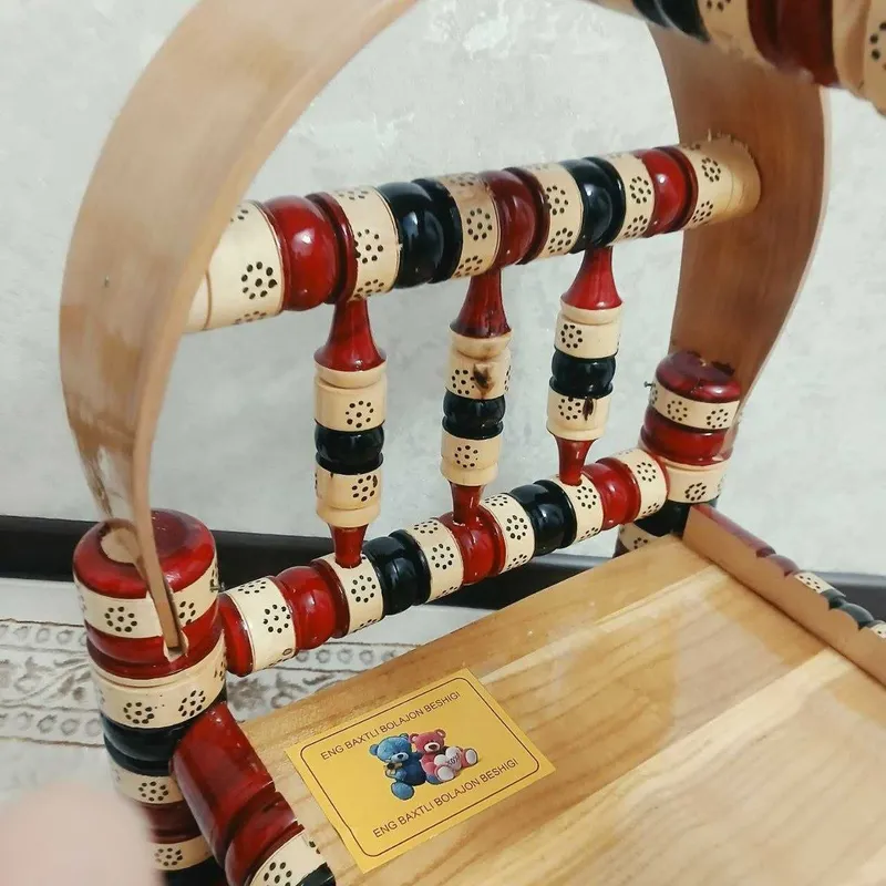 янги бешик сотилади 2 янги бешик сотилади 2