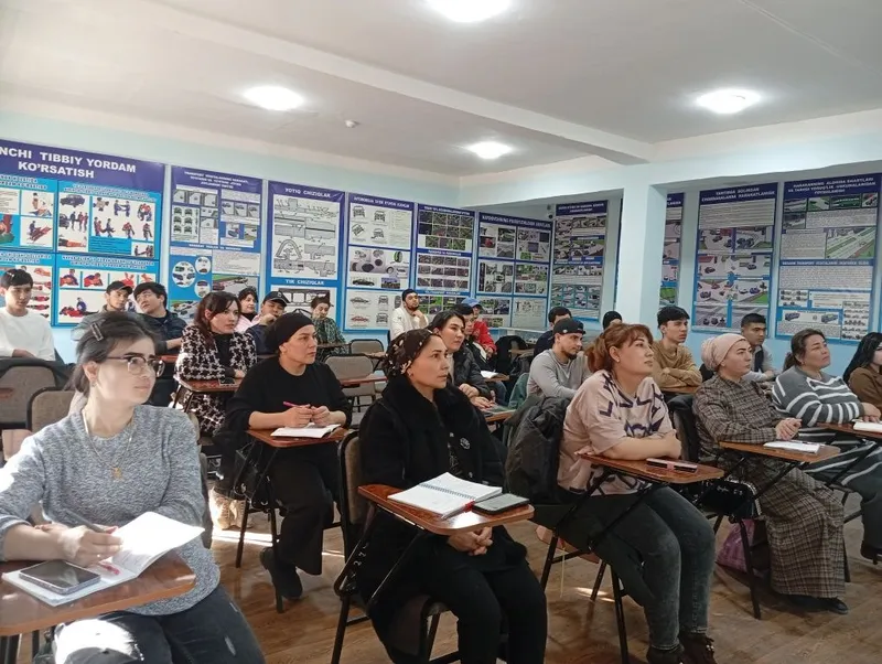 Автомактаб у́кишга таклиф киламиз.