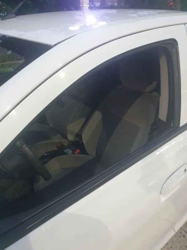 Chevrolet Cobalt — фото 1