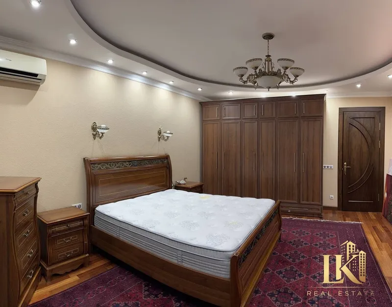 Продаётся 7-комнатная квартира, 286 м², 6/10, Яккасарайский район (Ракат махалля) — фото 3 Продаётся 7-комнатная квартира, 286 м², 6/10, Яккасарайский район (Ракат махалля) — фото 3