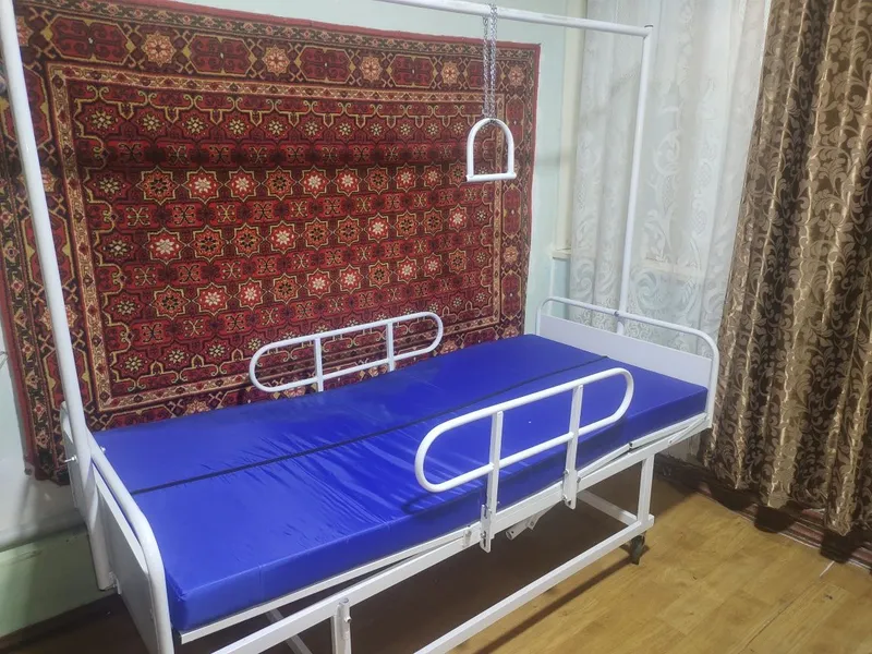 Кровать для лежачих