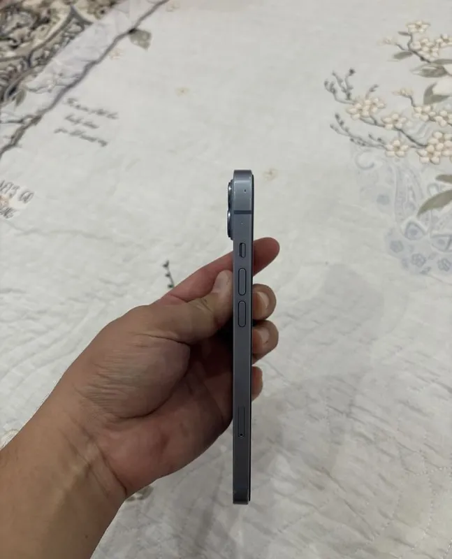Продаётся iPhone 14 Plus 3
