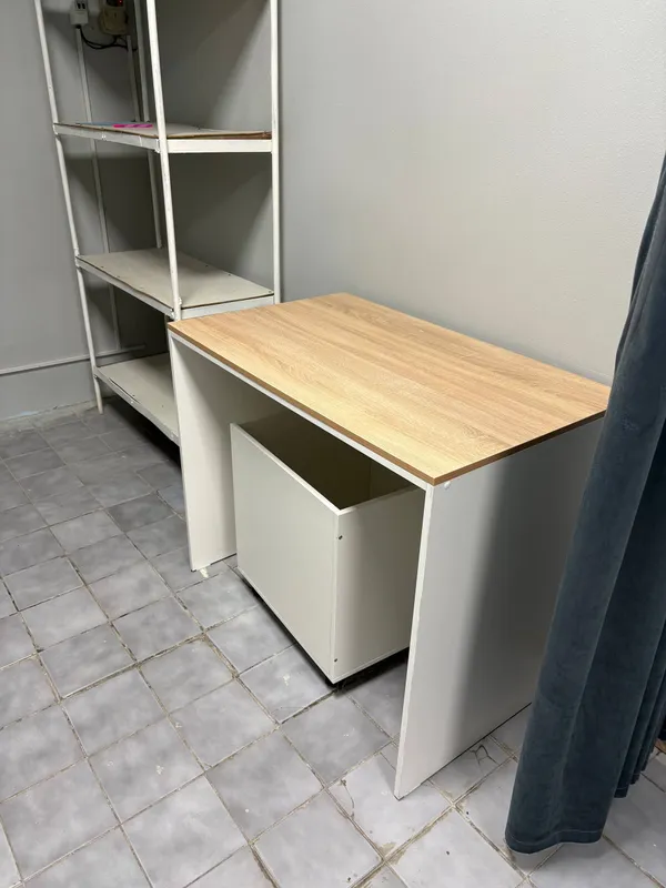 стол с комодом