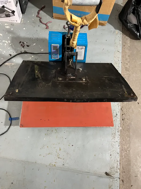 Press dazmol 2
