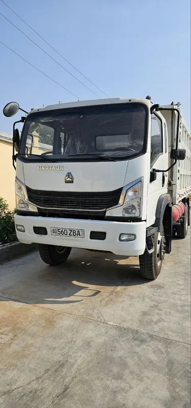 Howo Sinotruk Homan 4x2