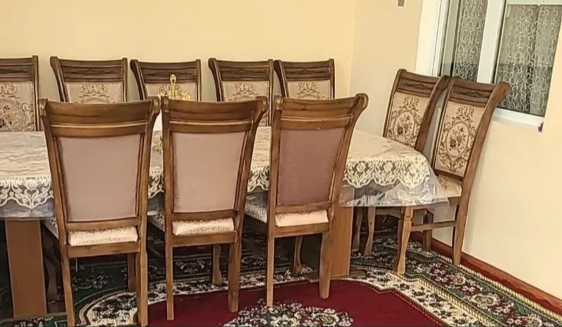 Стол и 12 стульев — фото 2